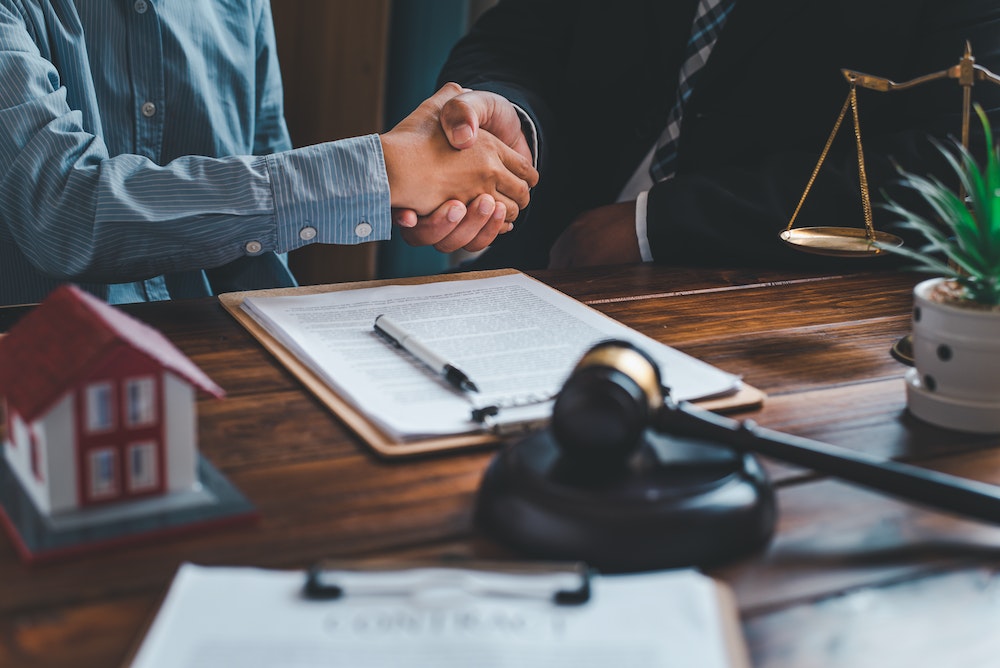 Aspects juridiques de la reprise d'entreprise : conseils d'un avocat